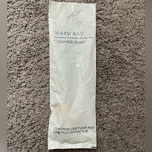 Mary Kay Cleanser Pump